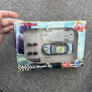 Terry Labonte 1:64 Die-cast Model Kit Finding Nemo Collectors Edition NASCAR
